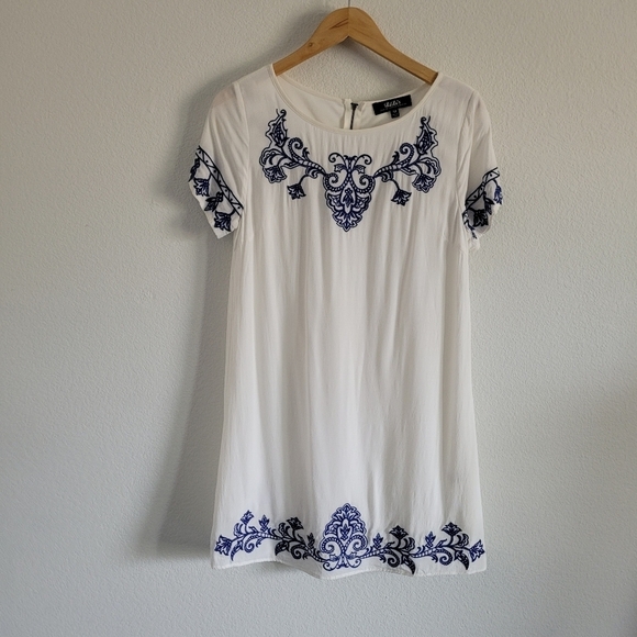 Lulus white and blue embroidered shift dress - Picture 11 of 12